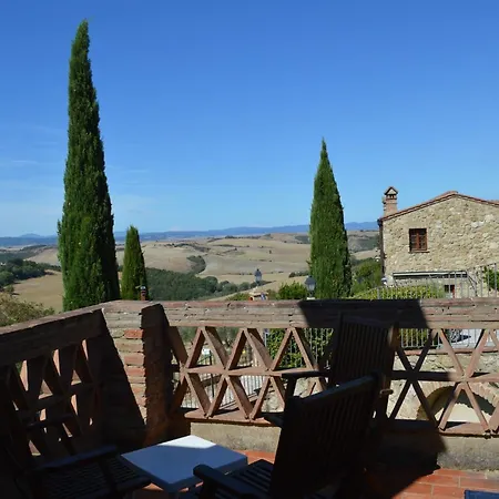 House With Private Garden In The Crete Senesi * 阿夏诺