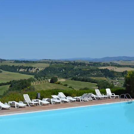 度假居 House With Private Garden In The Crete Senesi
