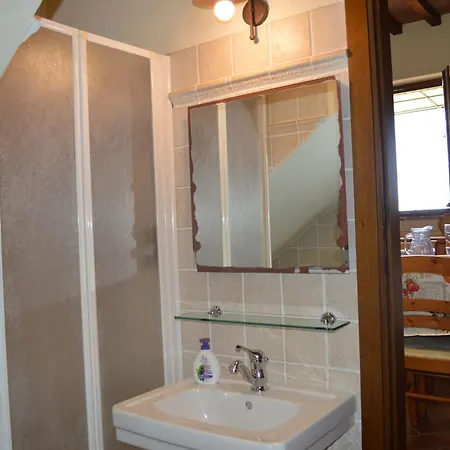 House With Private Garden In The Crete Senesi *