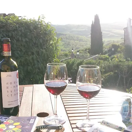 House With Private Garden In The Crete Senesi * 阿夏诺
