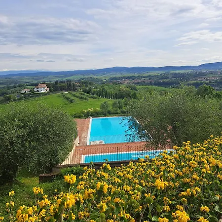 度假居 House With Private Garden In The Crete Senesi *
