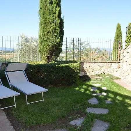 House With Private Garden In The Crete Senesi *